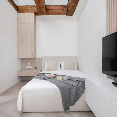 Apartment Bright I Etmonu St I Easy Check In I Cohost Wilna