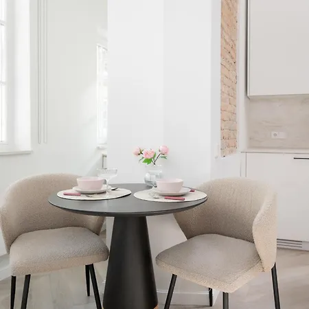 Bright I Etmonu St I Easy Check In I Cohost * Vilnius