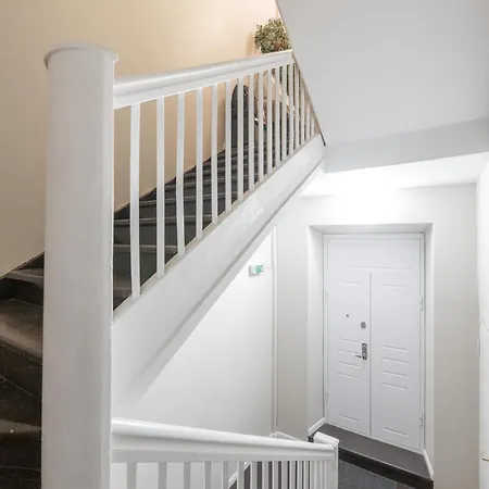 Bright I Etmonu St I Easy Check In I Cohost Apartment *