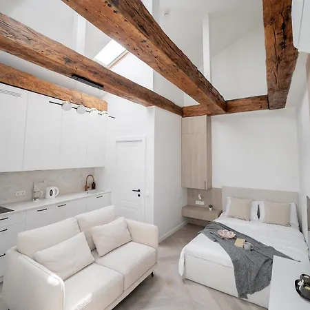 Bright I Etmonu St I Easy Check In I Cohost Вильнюс