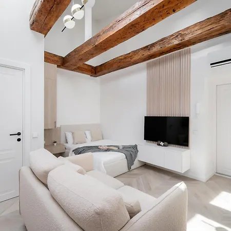 Bright I Etmonu St I Easy Check In I Cohost Апартаменты *