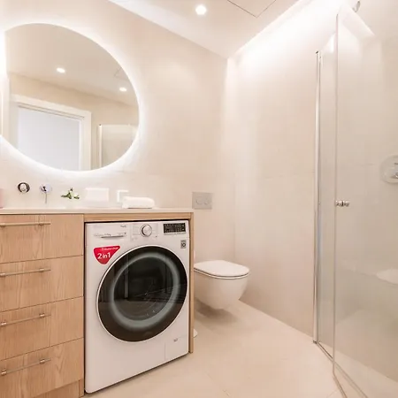 Central Apartments I Etmonu St I Easy Self Check-In I Cohost Apartment