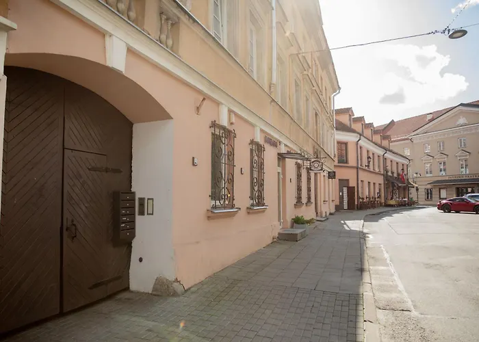 Bright I Etmonu St I Easy Check In I Cohost Vilnius