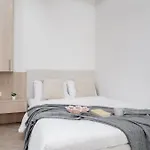Bright I Etmonu St I Easy Check In I Cohost Daire Vilnius