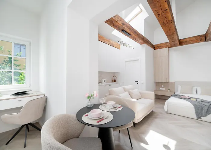 Apartman Bright I Etmonu St I Easy Check In I Cohost *